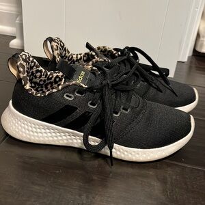 Women’s Adidas Cloudfoam leopard print shoes